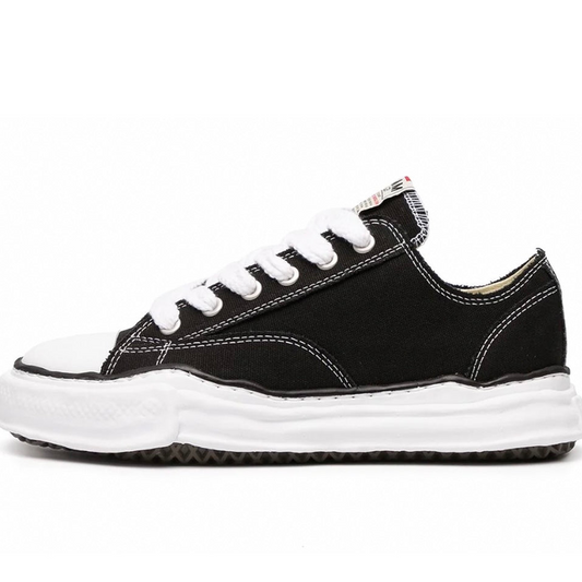 MAISON MIHARA YASUHIRO "PETERSON" BLACK SNEAKERS