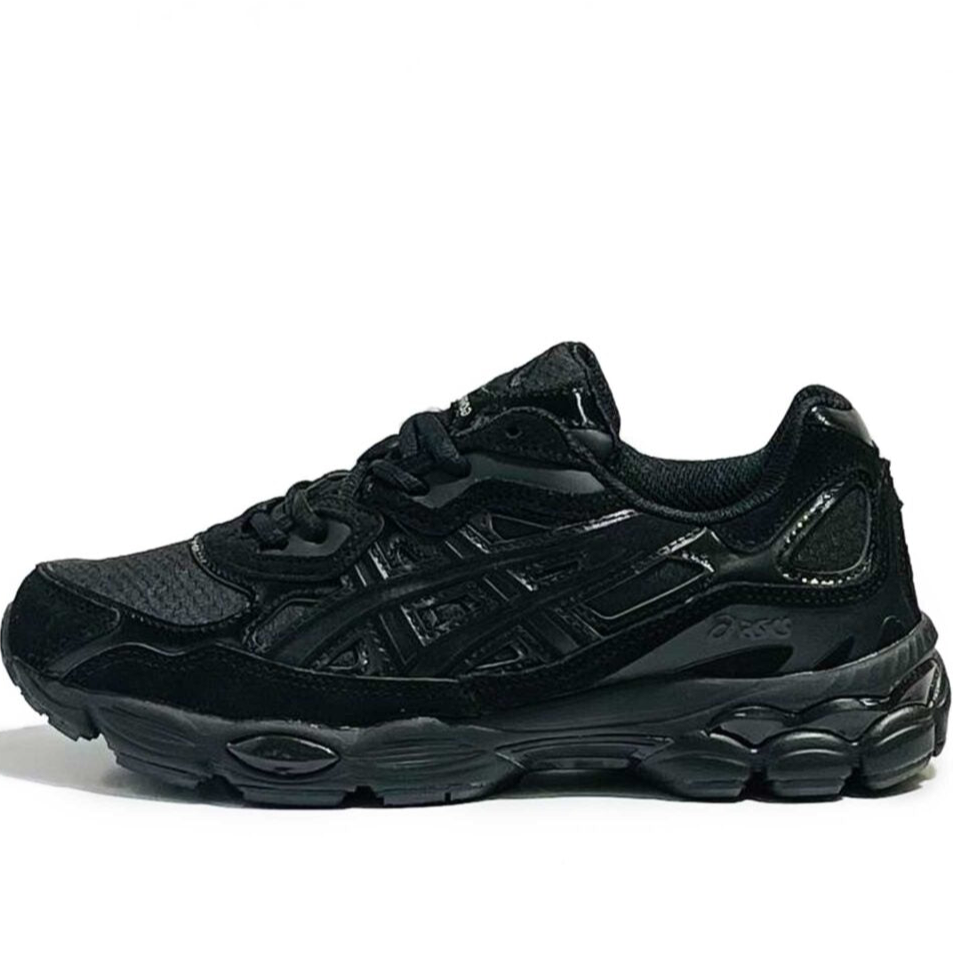 Asics NYC Winter All Black Gore-Tex